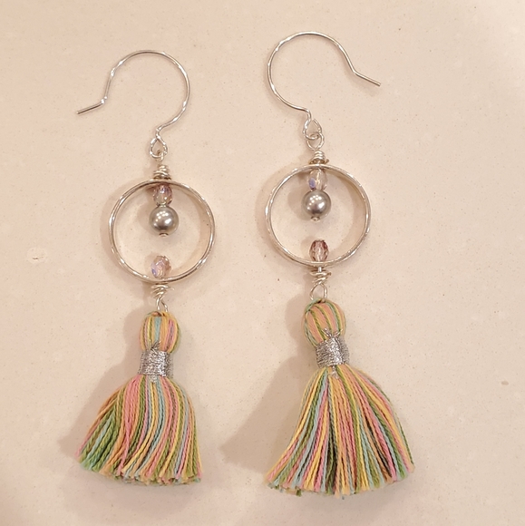 Handmade 🌈 Tassle Drop Earrings - Picture 1 of 4